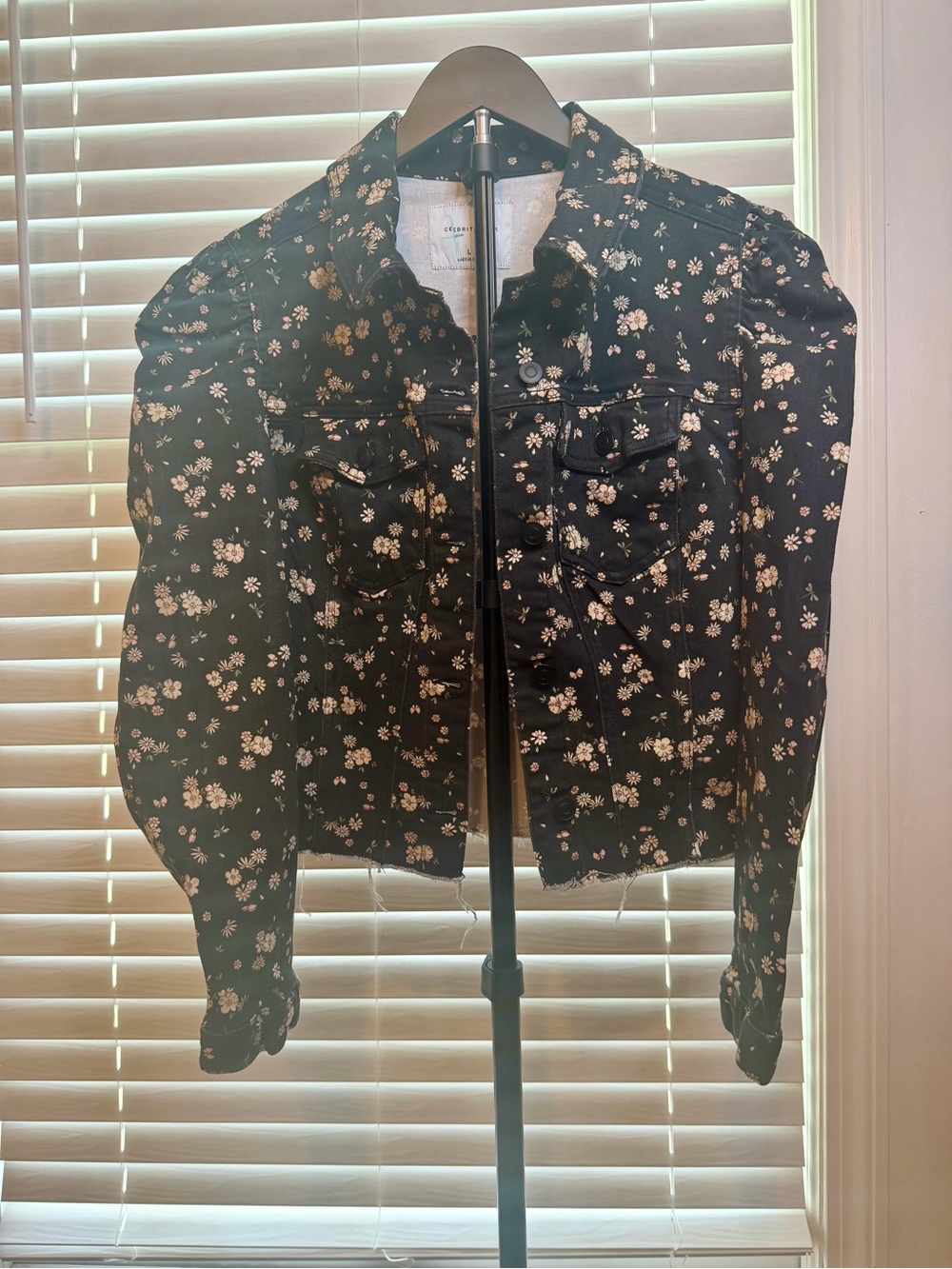 Celebrity Pink Black Floral Denim Jacket Puff Sleeve Raw Hem Size L